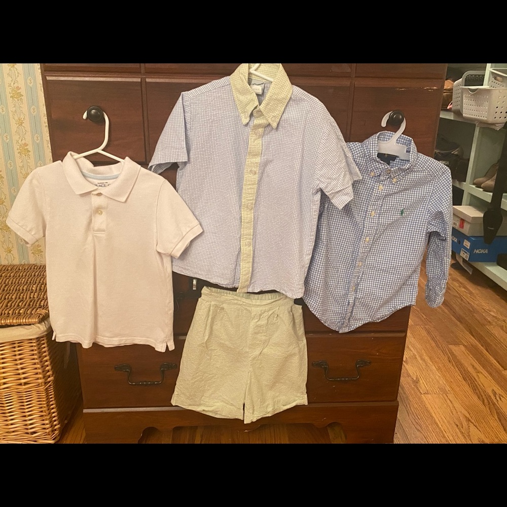 4T matching outfit and shirt bundle